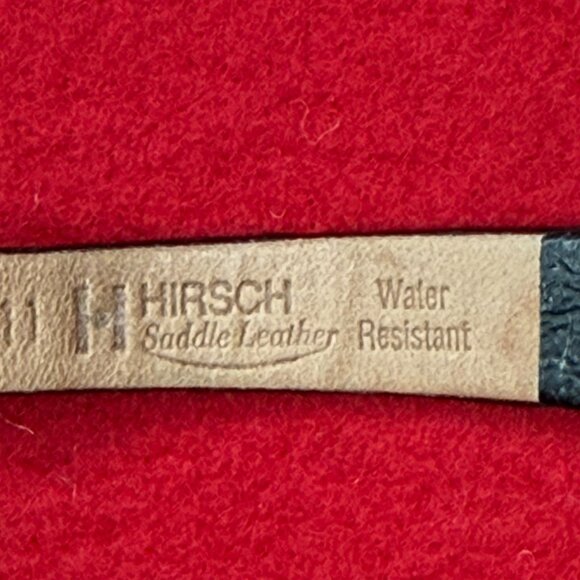 Vintage Armitron Quartz Women's Analog Watch Japanese Movement Leather Untested - Picture 4 of 9